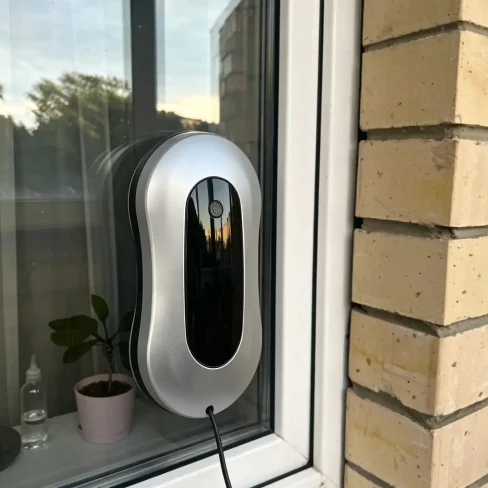 Customer feedback on robotic glass cleaner